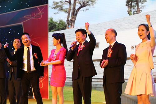 44791420020513.jpg 44791420020513.jpg