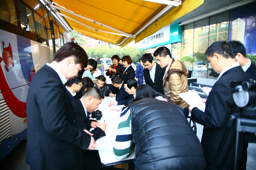 86911421890222.jpg 86911421890222.jpg