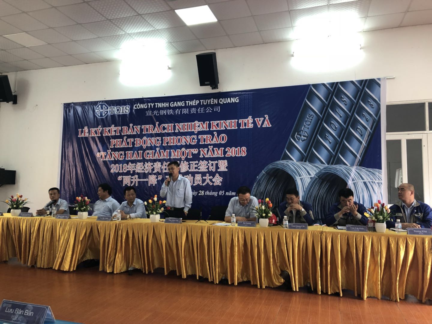 06-376005b1-695a-4841-a662-295c22dbc9ba